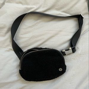 Lulu fuzzy limited edition belt bag